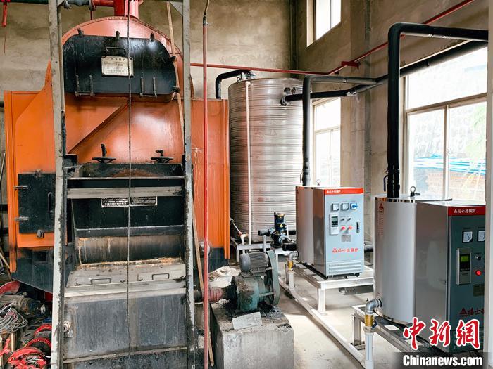 庆阳市西峰区董志镇敬老院使用的电采暖设备。　高于婷 摄